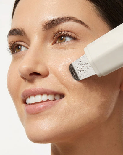 iSkin – Ultrasonic Skin Scrubber